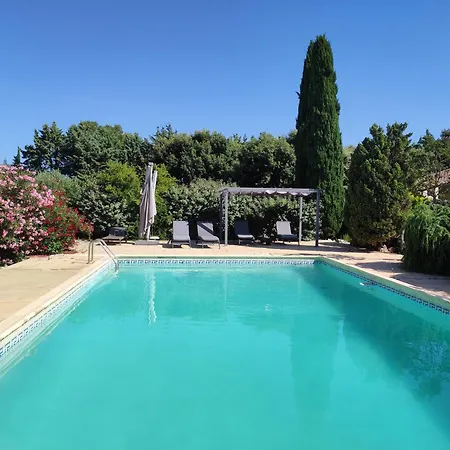 Mazet Avec Piscine Proche Centre-ville D'uzes Tatil Evi *